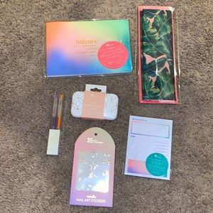 Six things from SUMMER 2022 Erin Condren Box!!